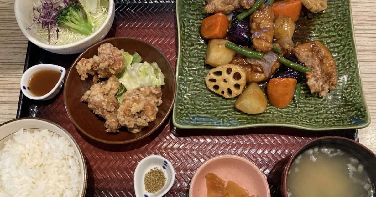 和食定食野菜と唐揚げと白ごはんと味噌汁